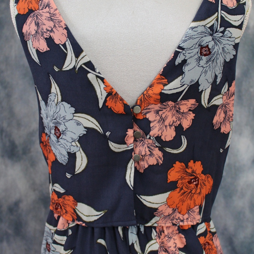 Romper - Picture 3 of 4